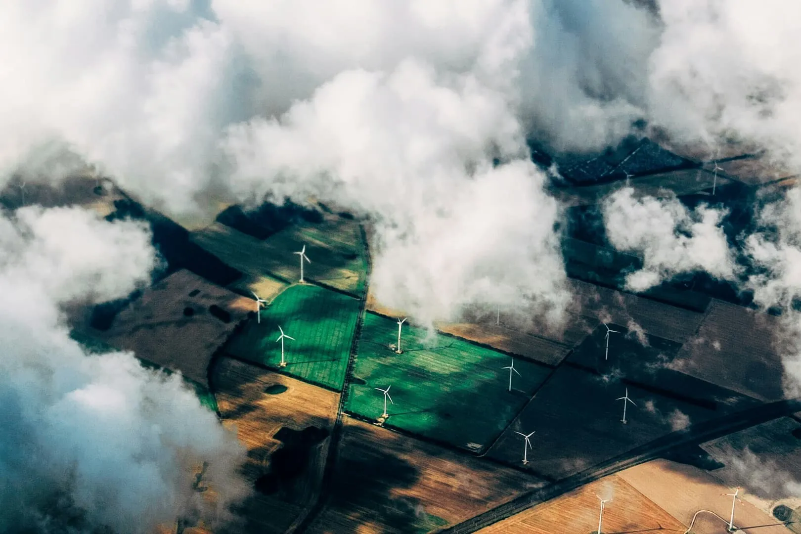 Fournisseur d'énergie verte : éoliennes, panneaux solaires et sources d'électricité renouvelable
