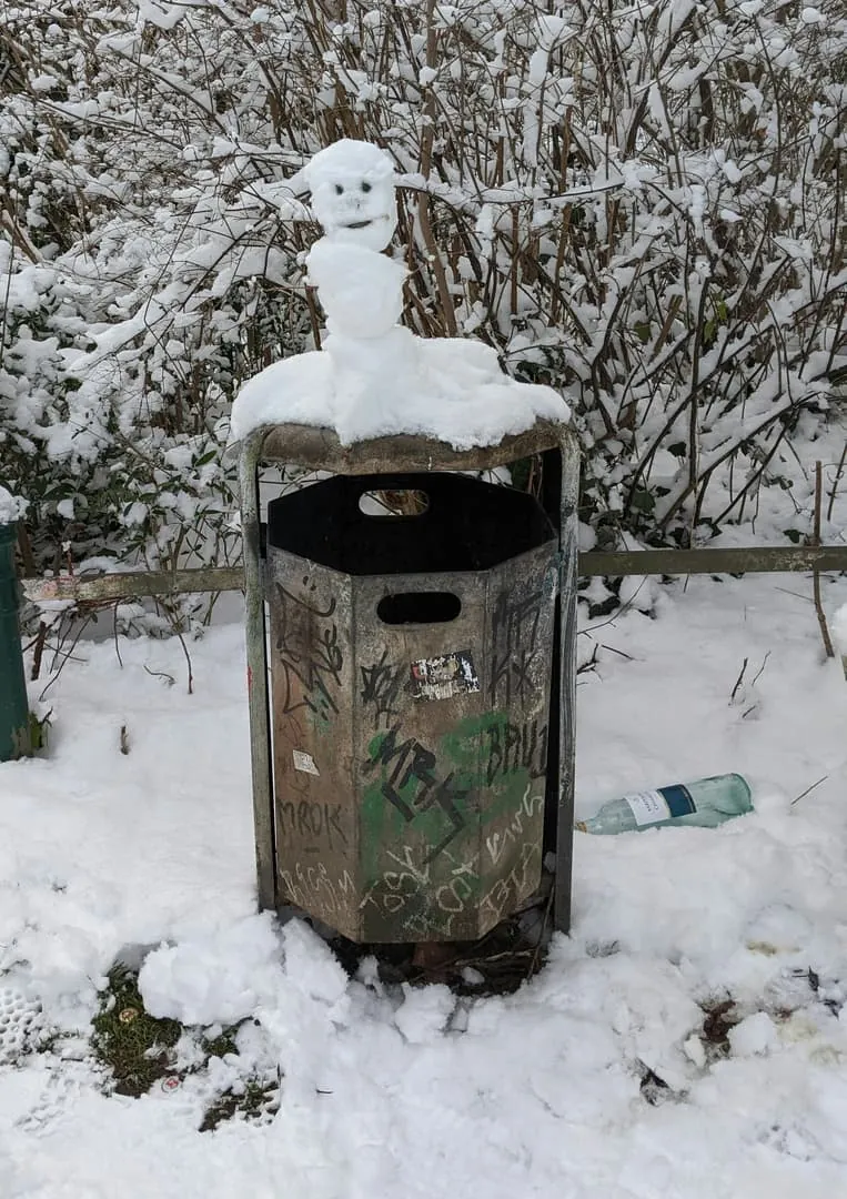 Winter Recycling 2025: 10 Simple Ways to Cut Waste at Home